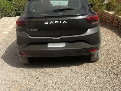Location Dacia Sandero à Essaouira Aéroport